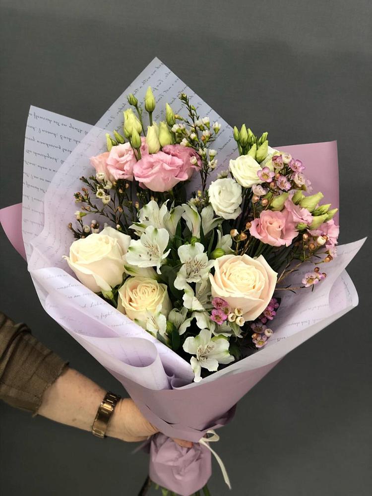 Букет цветов из: Альстромерии, Розы и Лизиантусы в Раздольном Республика Крым