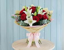 Букет цветов из:  Лилии и Розы в Раздольном Республика Крым