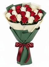 Букет Микс из красных и белых роз #REPLACE_PRED# Раздольном Республика Крым