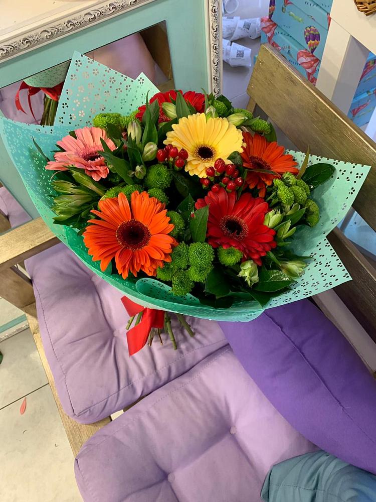 Букет цветов из: Герберы, Хризантемы и Альстромерии в Раздольном Республика Крым