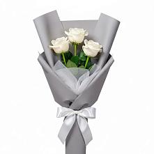 Букет 3 белые розы в Раздольном Республика Крым