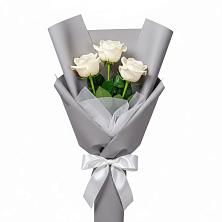 Букет 3 белые розы в Раздольном Республика Крым