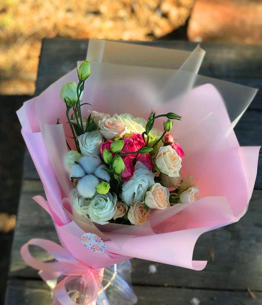 Букет цветов из: Розы и Лизиантусы в Раздольном Республика Крым