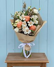 Букет цветов из:  Альстромерии, Лизиантусы, Розы и Хризантемы #REPLACE_PRED# Раздольном Республика Крым