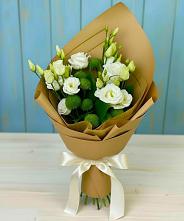 Букет цветов из:  Хризантемы и Лизиантусы в Раздольном Республика Крым