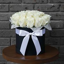 Цветочная композиция из Розы в шляпной коробке в Раздольном Республика Крым