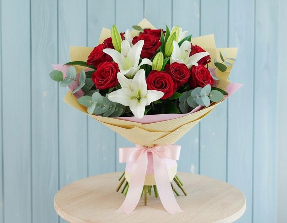 Букет цветов из: Лилии и Розы в Раздольном Республика Крым